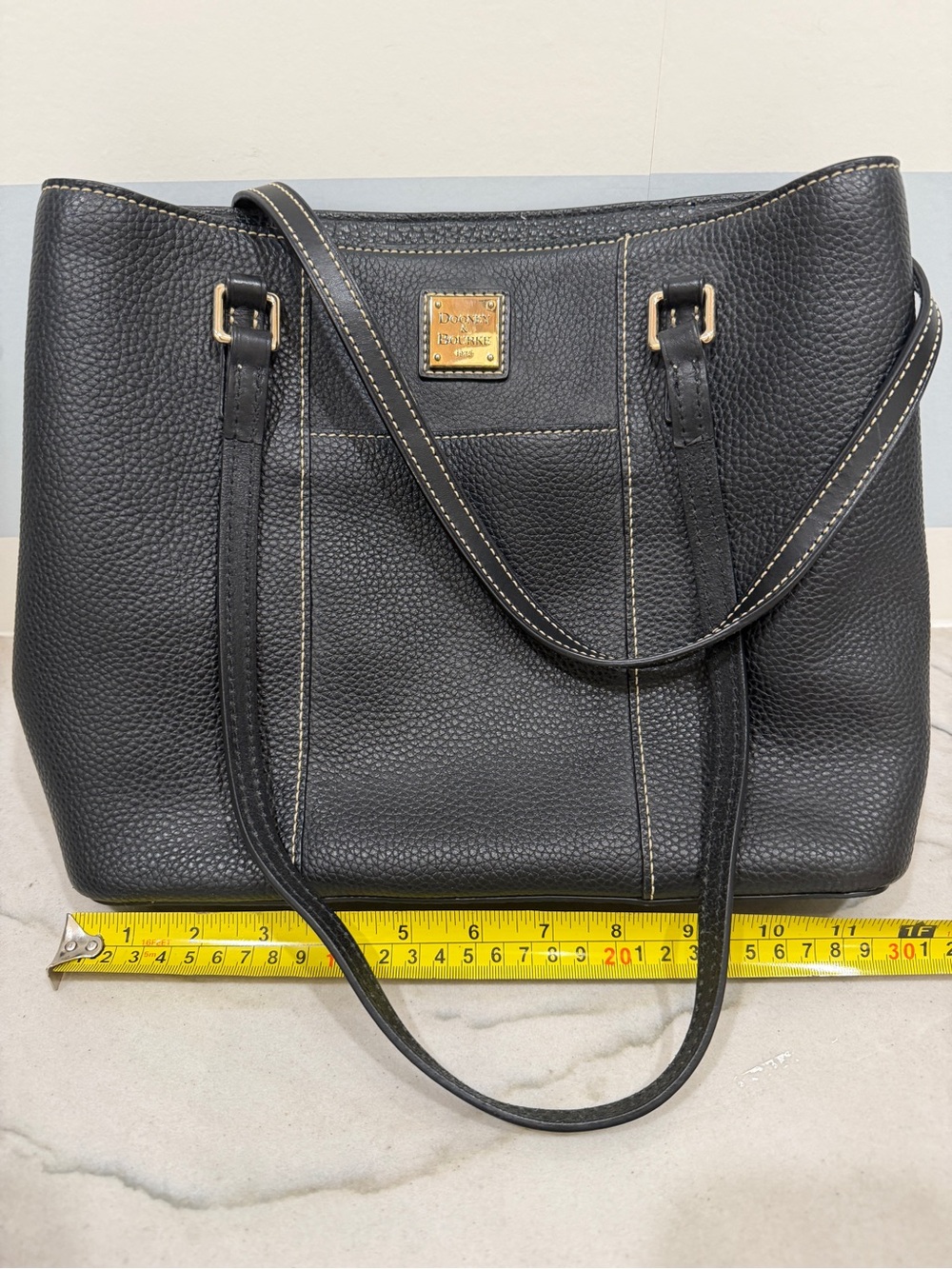Dooney & Bourke Black Pebbled Leather Lexington Shopper Tote Red Interior - Picture 12 of 13